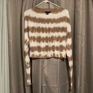 forever 21 tan and white cropped longsleeve